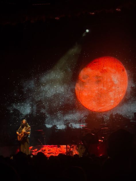 Hozier Unreal Unearth Aesthetic, Hozier Girl Aesthetic, Hozier Concert Aesthetic, Unreal Unearth Aesthetic, Ashlee Core, Hozier Core, Liz Aesthetic, Talk Hozier, Hozier Aesthetic