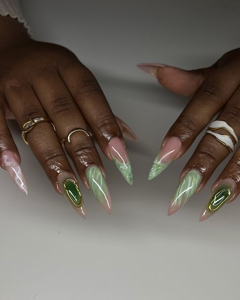 🍵🌿✨ inspo: @cinna.nails #nails #nailart #naildesign #gelx #gelxinspo #gelxnails #cltnails #cltnailtech Nails Black And Green, Short Almond Nails, Short Almond, Stiletto Nails Designs, Nails Black, Nails Designs, Stiletto Nails, Mani Pedi, Green Nails