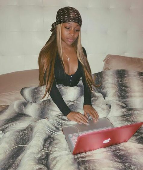 is Francia Mary J Blige?Pinterest @Teethegeneral Head Scarf Styles, Hair Wraps, The Goal, Black Girls Hairstyles, Straight Hair, Scarf Hairstyles, Weave Hairstyles, Head Scarf, Scarf Styles