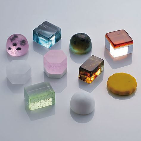 Japanese Glass Sweets Desserts Japonais, Japanese Wagashi, Japanese Sweets Wagashi, Japanese Sweet, Japanese Candy, Molecular Gastronomy, Japanese Dessert, Japanese Sweets, Julia Child