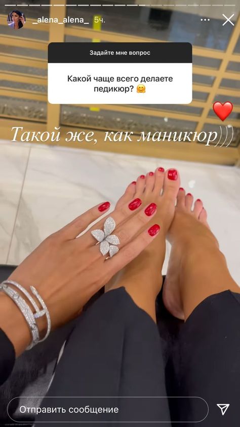 Short Nails And Toes Matching, Toe Nail Ideas, Red Toenails, Gel Toe Nails, Vintage Nails, Glamorous Nails, Vacation Nails, Toe Nail Designs, Elegant Nails