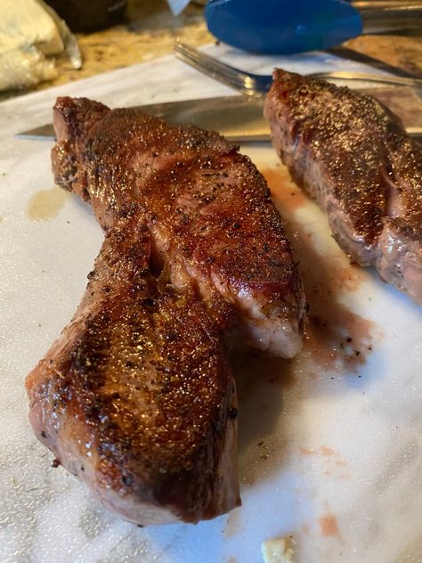 Garlic Bread Steak Bites, Garlic Bites, Horseradish Cream Sauce, The Tipsy Housewife, Tipsy Housewife, Breaded Steak, Sandwhich Recipes, Horseradish Cream, Horseradish Sauce