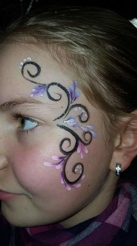 Easy Fairy Face Paint, Fairy Makeup Kids, Easy Face Paint Ideas, Face Painting Flowers, Princess Face Painting, Fairy Make-up, Fairy Face Paint, Festival Face Paint, Adult Face Painting