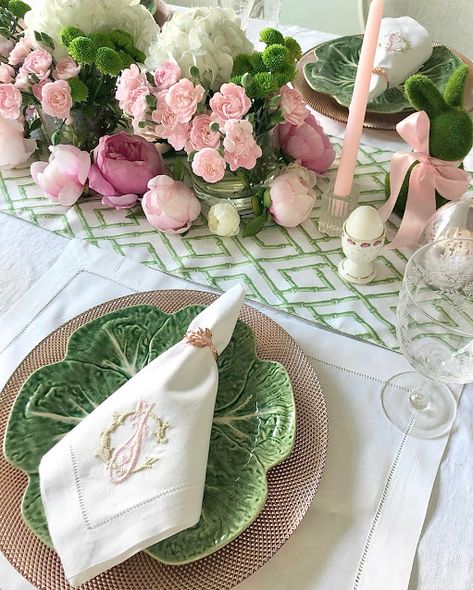 Pink And Green Luncheon, Pink And Green Theme Party, Pink And Green Tablescapes, Green And Pink Table Setting, Pink And Green Table Setting, Entertainment Closet, Green Tables, Pink Table Cloth, Green Table Settings