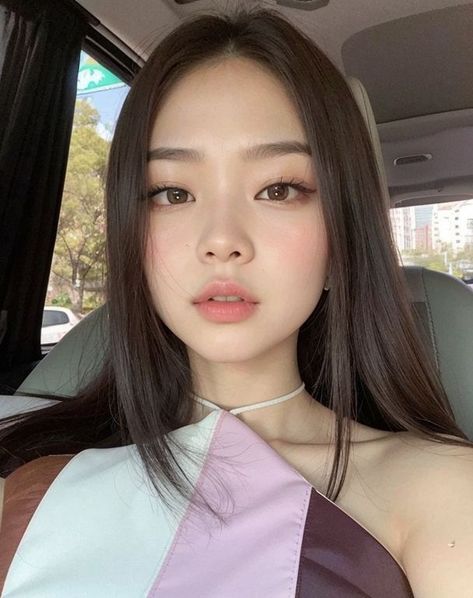 Sweet Makeup Look Korean, Jennie Makeup, Pale Skin Makeup, Asian Makeup Looks, Soft Makeup Looks, Face Art Makeup, Korean Face, Hot Makeup, Ethereal Makeup