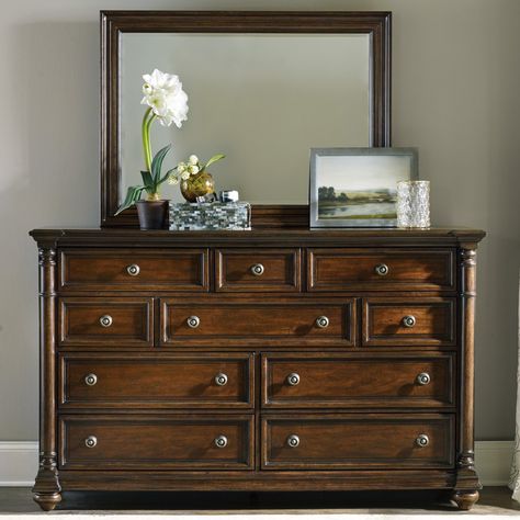 Hooker Furniture Leesburg Dresser, Men's Decorating Dresser Tops, Decorating Dresser, Foyer Paint, Foyer Storage, Foyer Wall Decor, Traditional Bedroom Furniture, Beautiful Entryways, Arched Headboard, Dresser Top