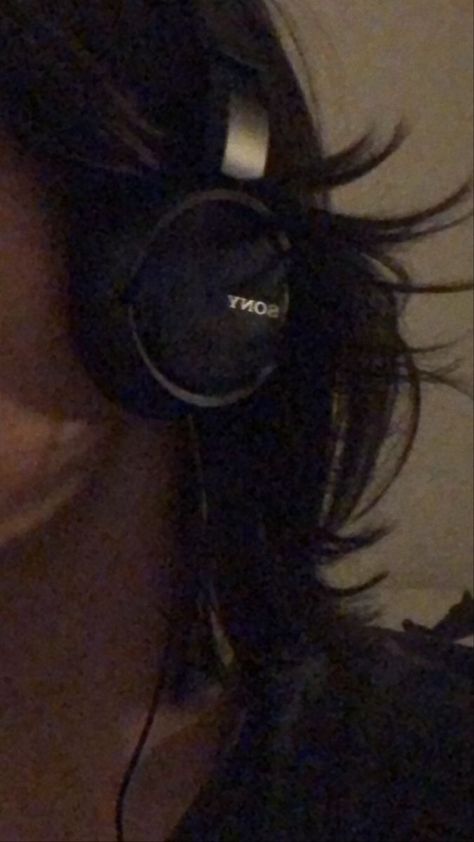 Sony Wired Headphones Aesthetic, Y2k Headphones Aesthetic, Sony Wired Headphones, Cute Headphones Aesthetic, Wearing Headphones Aesthetic, Avery + Core + Aesthetic, Wired Headphones Aesthetic, Sony Headphones Aesthetic, Cute Indian Guys