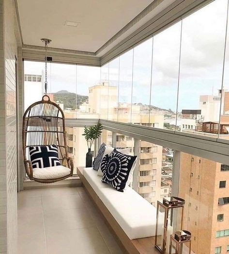 Balcon Mic, Interior Balcony, Balkon Decor, Balcony Design Ideas, Modern Balcony, Terrace Decor, Small Balcony Design, Small Balcony Decor, Balcony Furniture