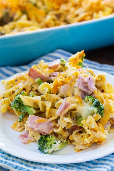 Ham and Noodle Casserole with Broccoli- great for leftover Easter ham. Ham Broccoli Noodle Casserole, Ham Casseroles, Casserole With Noodles, Leftover Ham Casserole, Casserole Broccoli, Ham And Cheese Casserole, Ham And Noodle Casserole, Ham Casserole Recipes, Comforting Casseroles