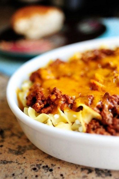 Sour Cream Noodle Bake | The Pioneer Woman Cream Noodles, Lasagna Bake, Sour Cream Noodle Bake, Noodle Bake, Cream Pasta, Diner Recept, Noodle Casserole, Pioneer Woman Recipes, Baking Dishes