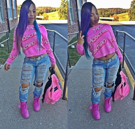 http://weheartit.com/entry/237707557 Pink Timbs Outfits, Pink Timbs, 11s Outfit, Timbs Outfits Women, Timbs Outfits, Pink Timberland Boots, Teenage Girl Hairstyles, Pink 11s, Boots Woman