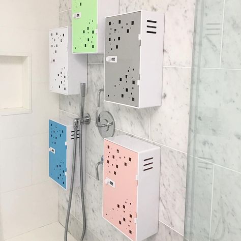 This Shower Locker Will Save Us All From Bad Roommates Roommate House Ideas, Roommate Organization Ideas, Roommate Ideas Apartment, Roomate Ideas College, Roommate Organization, Roommate Ideas, Roommate Meme, Dorm Planning, Collage Dorm