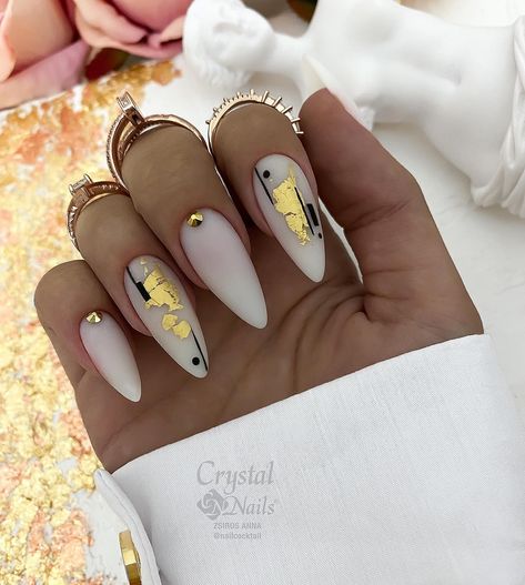 Black White And Gold Nails Coffin, Almond Nails Designs Gold Flakes, Milky White With Black Nails, Gold And Silver Foil Nails, Milky Nails Gold Foil, Milky White Nails Gold Foil, Short Nails With Foil Flakes, White Nails With Gold Foil Flakes, White Gold Flake Nails