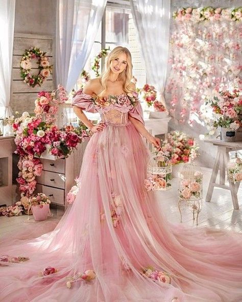 Dreamy Dress Fairy Tales, Pink Ombre Cake, Pastel Color Dress, Fairy Gown, Gown Ideas, Enchanted Fairy, Pink Wedding Inspiration, Color Dresses, Pink Birthday Party