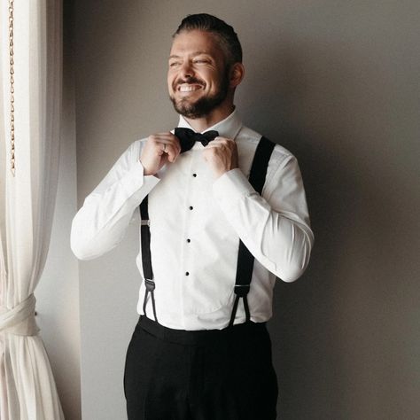 Though brides usually get the spotlight, today we’re celebrating the boys! Over the years, we’ve noticed the moment a groom adjusts his bow tie, his eyes begin to sparkle. It’s just a little tweak, but it’s the kickoff to the biggest day of his life! Photo: @efegepho Venue: @thecapehotel #DelCaboWeddings #WeddingPlanning #Groom #Bowtie #GettingReady #WeddingDay #CaboWedding #luxurywedding Groom Bowtie, Cabo Weddings, Mens Bow Ties, Life Photo, The Boys, His Eyes, Luxury Wedding, Over The Years, Bow Tie