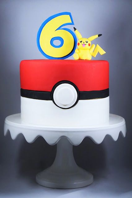 Pokeball Cake, Pokemon Party Decorations, Pokemon Themed Party, Pokemon Birthday Cake, Pokémon Birthday, Pikachu Cake, 8th Birthday Cake, 6th Birthday Cakes, Pokemon Cake