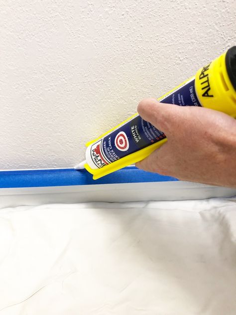 Painters Tape Caulk Trick, Caulk Paint, Caulking Tips, Painting Walls Tips, Caulk Tape, Painting Baseboards, Home Wall Painting, Painted China Cabinets, Paint Prep