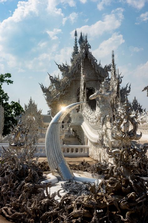 Wat Rong Khun (The White Temple) in Chiang Rai, Thailand  Photo: Amanda Silberling Wat Rong Khun, Unconventional Art, Temple Thailand, Art Spaces, Buddhist Temples, Houses Of The Holy, White Temple, Spiritual Paintings, Thailand Photos