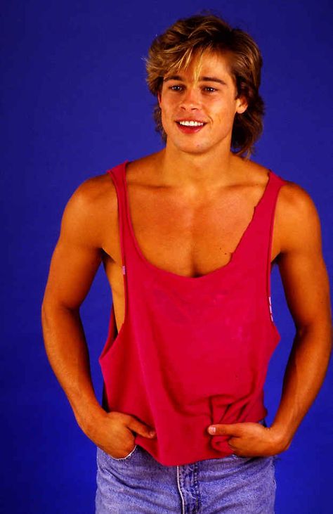 The "Oh, whoops, how did all that man-cleavage get there?" pose Brad Pitt 80s, Brad Pitt Pictures, Brad Pitt Photos, 80s Photos, Holy Moly, Brad Pitt, Jennifer Aniston, Vanity Fair, Budapest