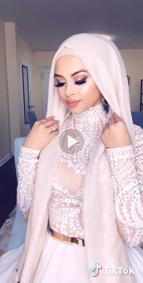 Wedding Hijab Styles Tutorial, Hijab Tutorial For Wedding, Hijab For Wedding, Hijab Style For Wedding, Bridal Hijab Styles, Wedding Hijab Styles, Hijab Turban Style, Fesyen Islam, Bridal Hijab