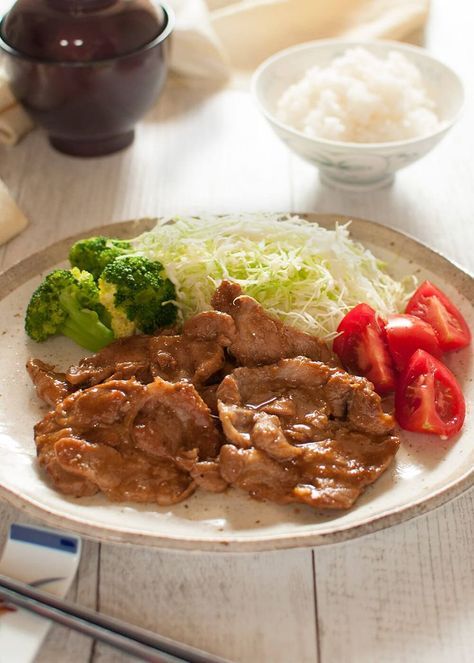 Pork Broccoli, Ginger Pork, Asian Pork, Japanese Lunch, Ginger Sauce, Most Popular Recipes, Lunch Menu, Easy Dishes, Meat Dishes