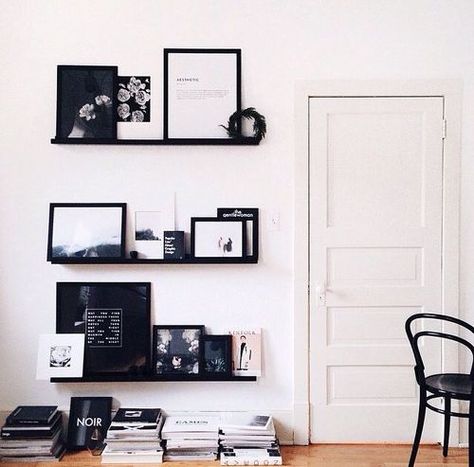 10 things that rocked my world. 1.17.15 (via Bloglovin.com ) Floating Shelves Bathroom, Floating Shelves Diy, White Room, Apartment Inspiration, Interior Inspo, My New Room, Interior Design Inspiration, 인테리어 디자인, Scandinavian Style