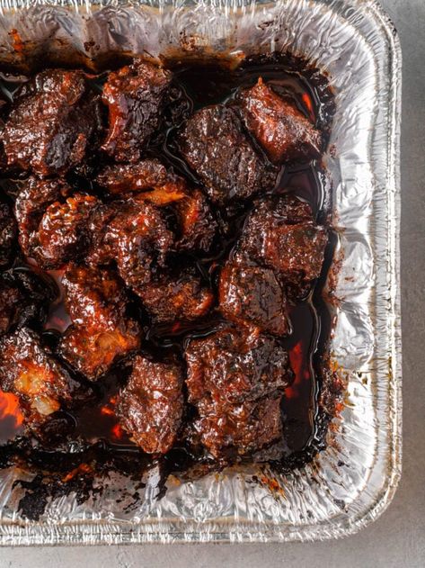 Poor Man's Burnt Ends, Burnt Ends Recipe, Smoked Chuck Roast, Pork Belly Burnt Ends, Barbecue Sandwiches, Burnt Ends, Sweet Cornbread, Bbq Seasoning, Smoked Beef