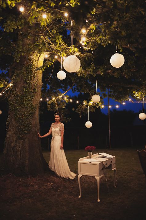 Lanterns In Trees, Tree Lanterns, Diy Summer Crafts, Lantern Ideas, Summer Garden Wedding, Wedding Lanterns, Outdoor Wedding Reception, Whimsical Wonderland Weddings, Tree Wedding