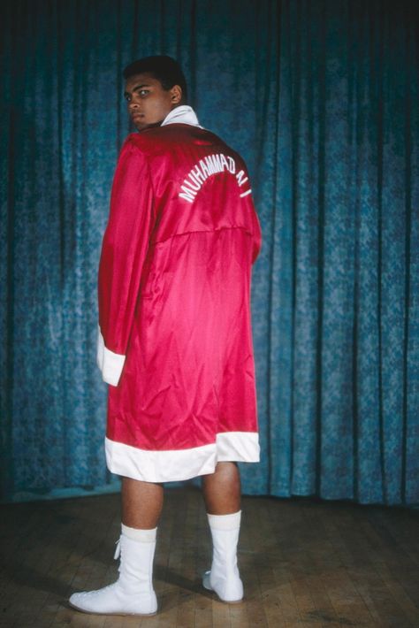 Unstoppable: In 1964, Muhammad Ali poses a portrait in his iconic red robe with… Muhammad Ali Boxing, محمد علي, Boxing Images, Muhammed Ali, Sting Like A Bee, Mohammed Ali, Champions Of The World, Float Like A Butterfly, Manny Pacquiao