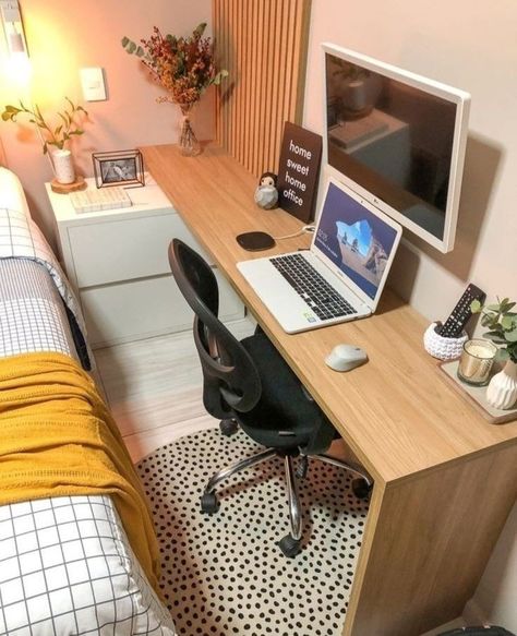 Study Table Decor, Small Room Design Bedroom, Study Room Decor, Small Bedroom Decor, Home Office Bedroom, Living Room Decor Ideas, Small Room Design, Redecorate Bedroom, Minimalist Room