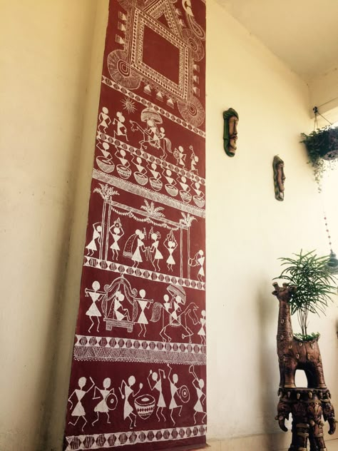 Warli Art Designs On Wall, Warli Art On Wall, Warli Paintings On Wall, Worli Painting On Wall, Varli Painting Art On Wall, Warli Art Paintings On Wall, Traditional Wall Art Indian, Warli Painting On Wall, Warli Painting Ideas On Wall