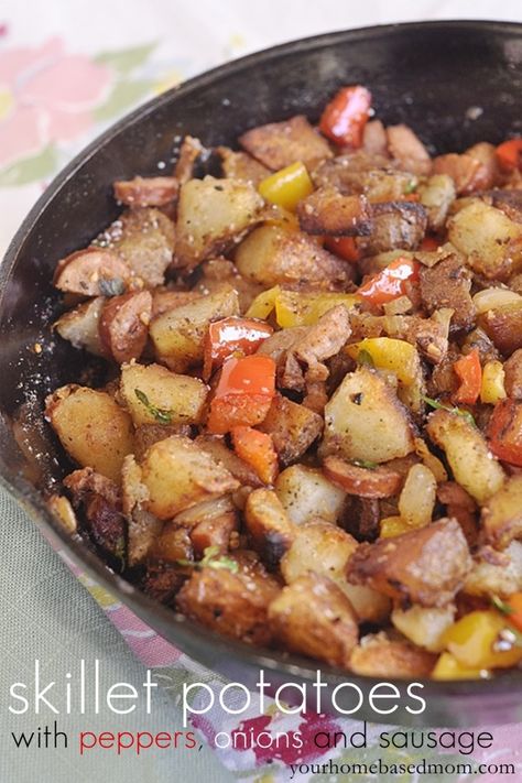 skillet potatoes with peppers, onions and sausage. We really liked the flavor of this. I didn't use fresh herbs but just used the ones I had and it still had a great flavor. Kale Skillet, Skillet Potatoes, Sausage Potatoes, Vegan Sausage, Turkey Sausage, Breakfast Options, Potato Dishes, Seitan, Low Fodmap