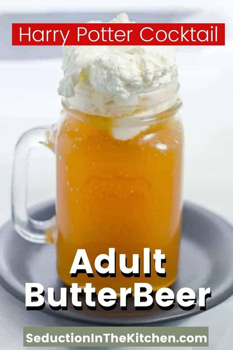 Butterbeer Alcoholic, Adult Butterbeer, Harry Potter Alcoholic Drinks, Butterbeer Recipe Alcoholic, Butterbeer Harry Potter, Harry Potter Themed Food, Alcoholic Butterbeer, Harry Potter Cocktails, Harry Potter Drinks