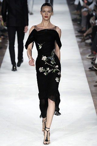 Alexander Mcqueen Resort, 2009 Fashion, Alexander Mcqueen Dresses, Virtual Fashion, Fashion Show Collection, Elie Saab, Dream Dress, Couture Fashion, Pretty Dresses