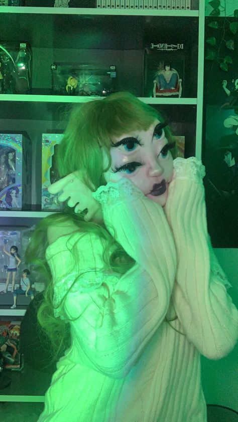 Portals Melanie Martinez Cosplay, Portals Cosplay, Melanie Martinez Mask, Portal Cosplay, Melanie Concert, Melanie Martinez Portals, Tell Me Why, Alice Liddell, Green Wig