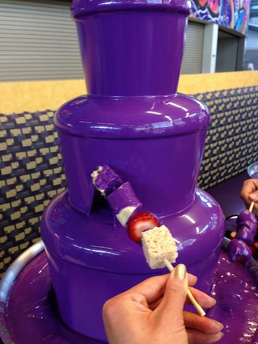 Yahoo's Purple Chocolate Fountain Purple Treats Table, Purple Chocolate Fountain, 50th Birthday Ideas Purple, Purple Quince Snack Table, Purple Birthday Desserts, 50 Shades Of Purple Party, Purple Birthday Snacks, Purple Sweets Table, Purple Party Treats