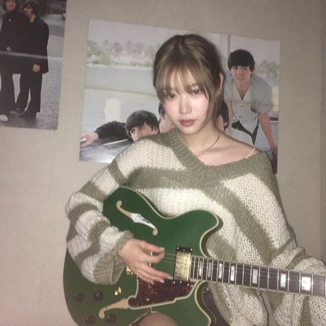 Anime Japanese, Korean Culture, Guitar, Wall, Green