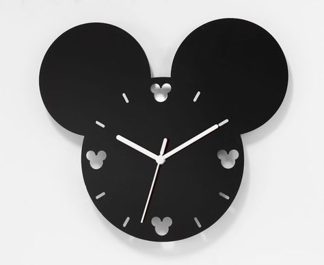 Mickey Mouse Style Wall Clock - Available in different colours. Only £10.99 Mickey Mouse Room Decor, Mickey Mouse Clock, Mickey Mouse Room, Mickey Mouse Bedroom, Mickey Mouse House, Disney Room Decor, Wall Watch, Black Wall Clock, Disney Home Decor