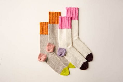 Easy Heel Colorblock Socks | Purl Soho Knitted Accessories, Purl Bee, Yarn Craft, Hand Knit Socks, Purl Soho, Colors And Patterns, Sock Knitting Patterns, Socks And Heels, Winter Socks