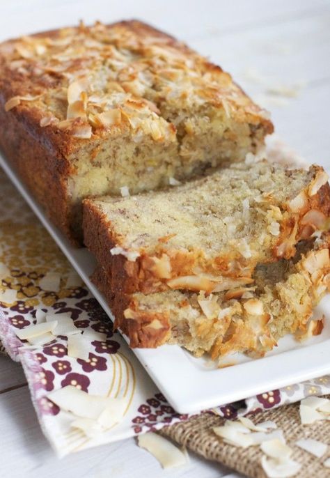 Coconut Banana Bread, Music Cake, Coconut Bread, Coconut Oil Recipes, Banana Nut Bread, Nut Bread, Banana Coconut, Banana Nut, Sweet Breads