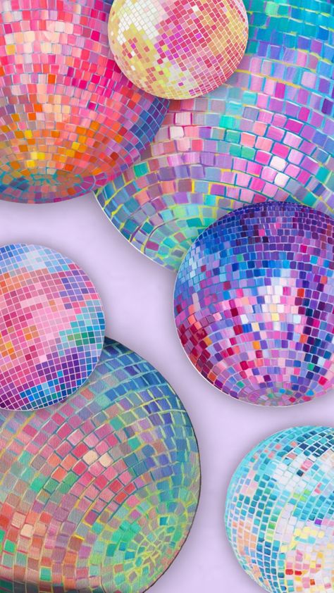 Ball Aesthetic, Summer Wall Art, Iphone Lockscreen Wallpaper, Mirror Ball, Preppy Wallpaper, Disco Balls, Cool Wallpapers Art, Iphone Background Wallpaper, Computer Wallpaper