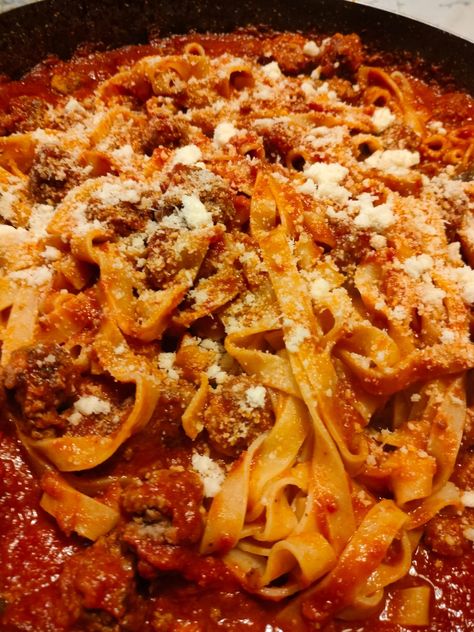 How to make Fettuccine with Bolognese Ragù Ingredients 1 tablespoon olive oil 1 cup finely chopped onion 1 cup finely chopped celery ½ cup finely chopped carrot 5 ounces ground veal 5 ounces ground pork 5 ounces ground round 1 cup dry white wine ½ teaspoon salt ½ teaspoon black pepper ¼ teaspoon ground […] Baked Clams Oreganata, Ground Veal, Sausage Ragu, Osso Buco, Simple Green Salad, Meat Substitutes, White Bean Soup, Dry White Wine, Cooking Wine