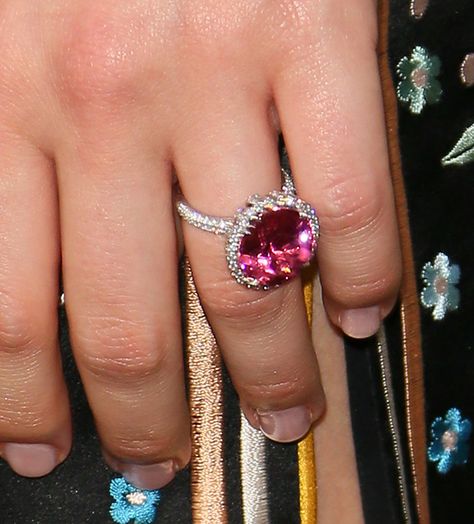 Is Margot Robbie engaged? Actress flashes huge diamond ring on red carpet Margot Robbie Engagement Ring, Celeb Engagement Rings, Huge Diamond Rings, Red Diamond Ring, Tiffany Wedding Rings, Pink Engagement, Harleen Quinzel, Fine Engagement Rings, Pink Engagement Ring