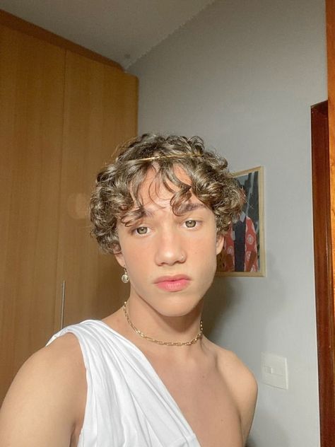 Male Fairy Cosplay, Curly Hair Costume Ideas, Male Angel Costume, Angel Costume Men, Greek God Costume Male, Tattoo Ideas Aesthetic, Greek God Costume, Eve Costume, Curly Hair Aesthetic