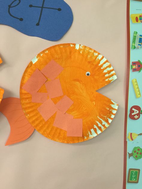 Paper plate gold fish Fish Art Activities, Fish Activities For Kids, Gold Fish Art, Fish Preschool, Art Activities For Preschoolers, Fish Activities, Activities For Preschoolers, Golden Fish, Kindergarten Fun