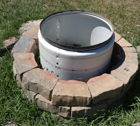 Dryer drum fire pit Dryer Fire Pit Drums, Dryer Drum Fire Pit, Fire Pit Drum, Drum Fire Pit, Diy Metal Fire Pit, Diy Gas Fire Pit, Furniture Recycle, Barrel Fire Pit, Diy Drums