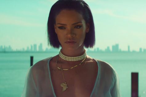 Rihanna Needed Me, Rihanna News, Hip Hop Songs, Music Album Covers, Dance Club, Hottest 100, Music Album, Photo Dump, New Music