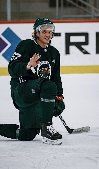 Krill Kaprizov, Kirill Kaprizov, Mn Wild, Minnesota Wild Hockey, Wild Hockey, Hockey Stuff, Hockey Boys, Minnesota Wild, Assisted Living