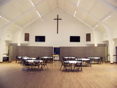 Church multipurpose rooms are the hub of the congregation.  Learn how to better use your facility space to serve for your needs. Multipurpose Room Design, Church Fellowship Hall, Fellowship Hall, Church Fellowship, Hall Designs, Portable Room Dividers, Multipurpose Hall, Church Interior Design, Movable Walls