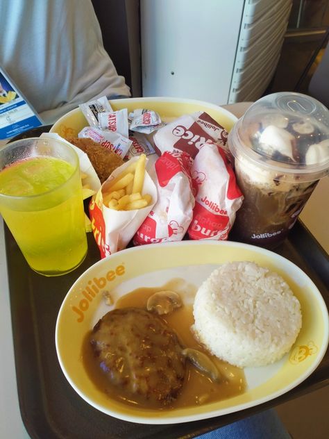 Mix And Match Jollibee Date, Mix And Match Jollibee, Jollibee Date, Food Obsession, Mix N Match, Mood Pics, Random Things, Mix And Match, Quick Saves